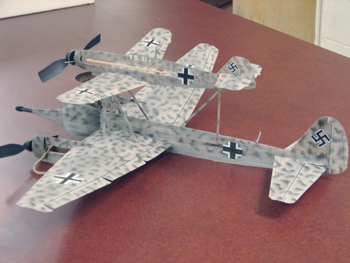 bomber biplane